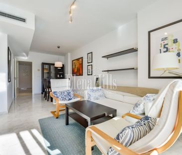 Apartamento muy luminoso con terraza a pocos pasos del mar de la ca... - Photo 5