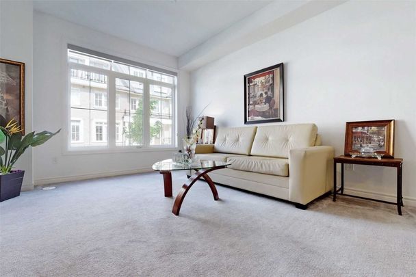 For Lease - 2-4 Eaton Park Lane Unit# 3rd Floor Masterbedroom, Toronto, Ontario - Photo 1