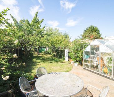 Price £2,750 pcm - Available 18/09/2026 - Furnished - Photo 5