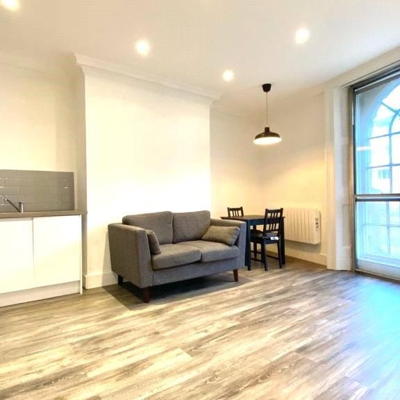 1 bedroom apartment to rent - Photo 1