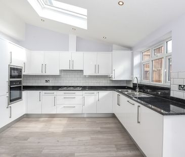 Fursby Avenue, London, N3 - Photo 5