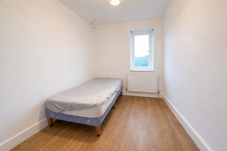 2 bedroom semi-detached house to rent - Photo 3