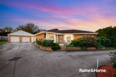 3- Bedroom house in Narre Warren! - Photo 2