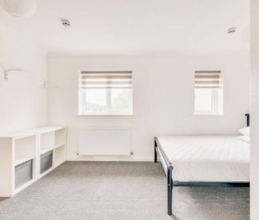 £106.00pw (ottoman storage bed) in shared house : £459 per month - Photo 5