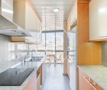 3 bedroom luxury Flat for rent in Barcelona, Spain - Photo 2