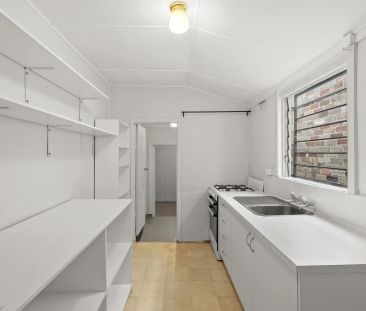 Split Level Two Bedroom Terrace - Photo 5