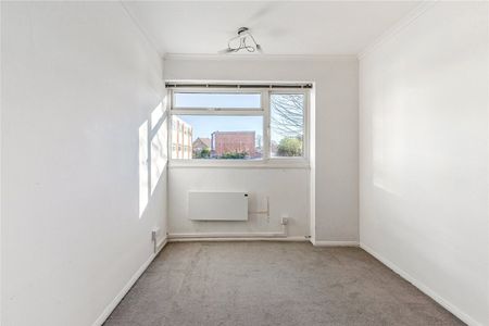 Princes Road, Weybridge, Surrey, KT13 flat to rent - Photo 4