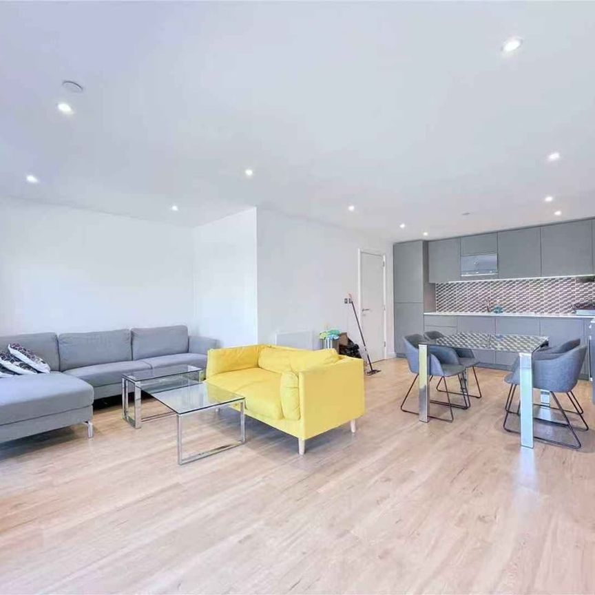2 Bed Flat, Celeste House, NW9 - Photo 1