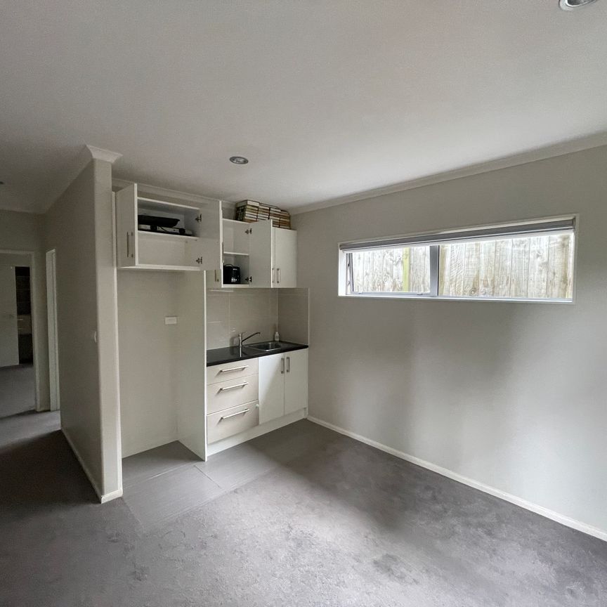 Granny Flat Close to Amenities - Photo 1