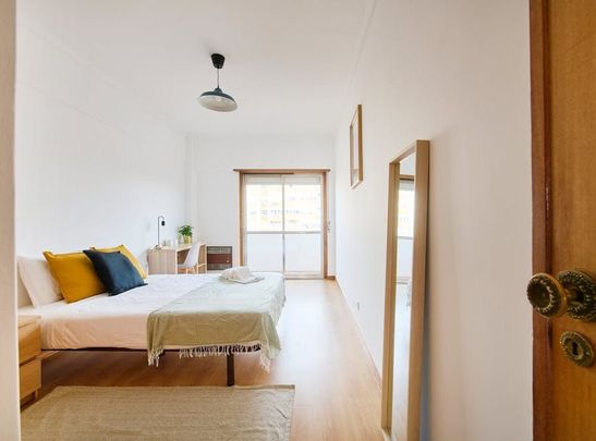 Alameda das Linhas de Torres, Lisbon, Lisbon 1750-248 - Photo 1