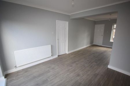 3 bedroom terraced house to rent - Photo 4