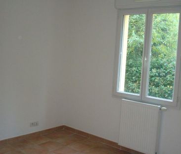 Location Appartement 3 pièces 71m² DRAGUIGNAN 83300 - Photo 5