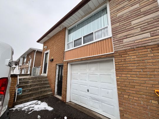 For Lease - 466 Ginger Downs Unit# Basement, Mississauga, Ontario - Photo 1