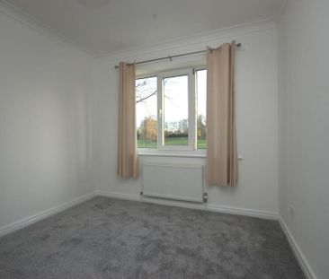 4 bedroom detached house to rent - Photo 6