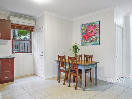 50B EXETER ST - Photo 2