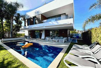 Luxury Villa for rent in Estepona, Andalusia