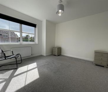 24 Ballycullen Halt, Newtownards, BT23 4WQ - Photo 4