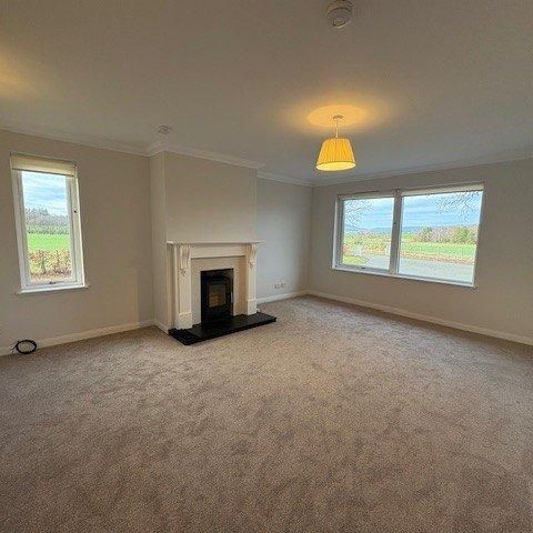 4 bedroom detached house to rent - Photo 1