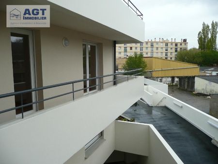 Location Appartement 3 pièces 67m² BEAUVAIS 60000 - Photo 5