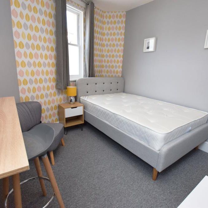 1 bedroom in a house share to rent - Photo 1