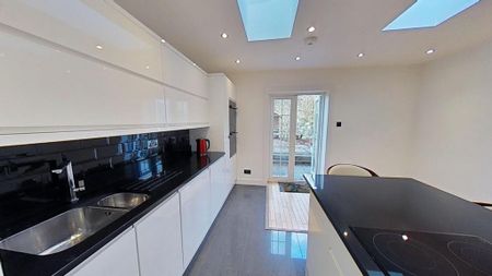 2 bedroom terraced house to rent - Photo 5