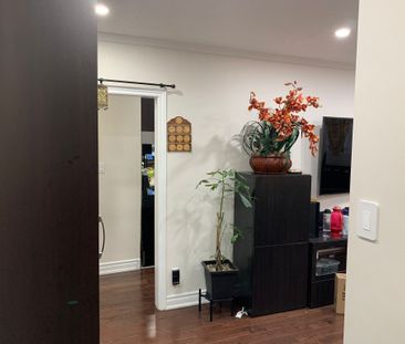 For Lease - 1476 Cawthra Road, Mississauga, Ontario - Photo 2