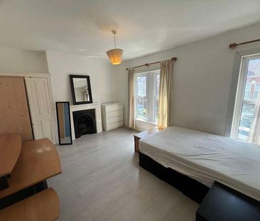 Milton Road, SO15 - Photo 6