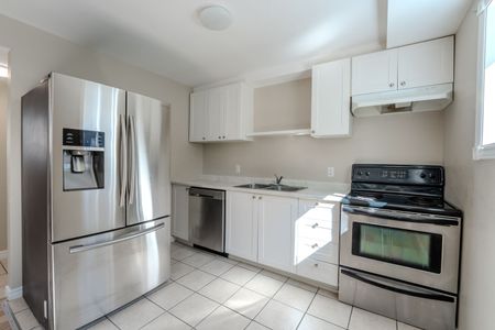 For Lease - 67 Iris Drive Unit# Lower, Wasaga Beach, Ontario - Photo 4