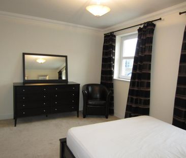 3 bedroom terraced house to rent - Photo 3
