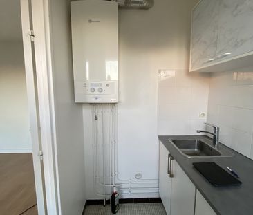 Location Appartement 1 pièce 24m² SURESNES 92150 - Photo 2