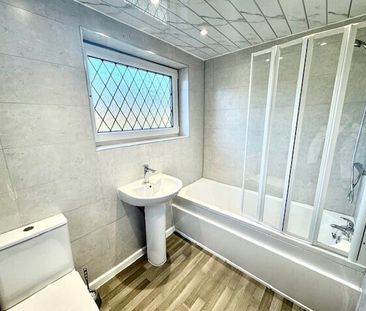 Cover Drive - Photo 4