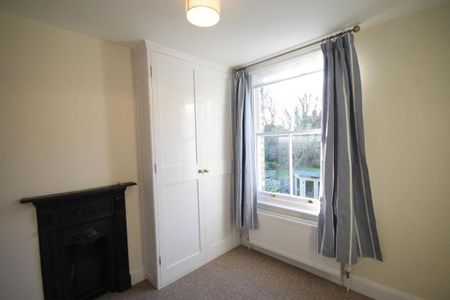3 bedroom terraced house to rent - Photo 5