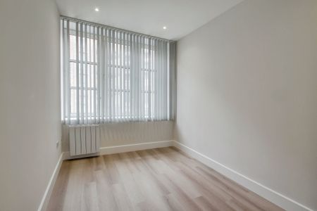 1 bed flat to rent in Station Road, Egham, TW20 - Photo 5