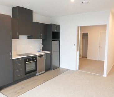 Top Floor - Amazing Views - Photo 3