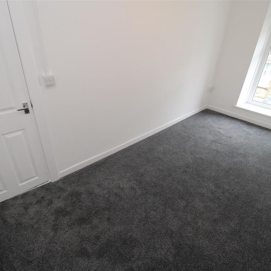 House - Terraced For Rent Edmondes Street, Ferndale - Photo 1