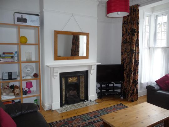 Bedford Park, Plymouth - Photo 1