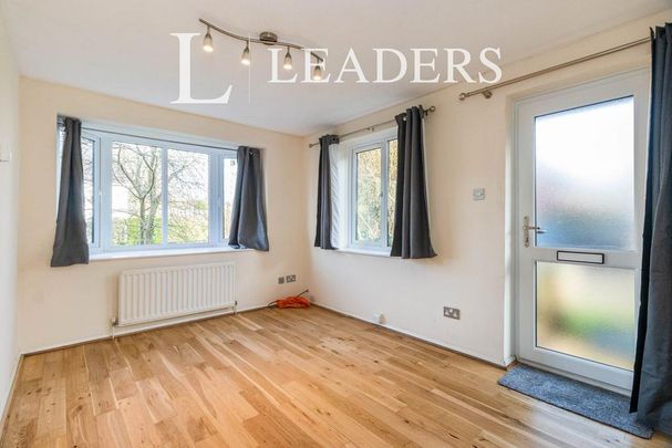 1 bedroom semi-detached house to rent - Photo 1