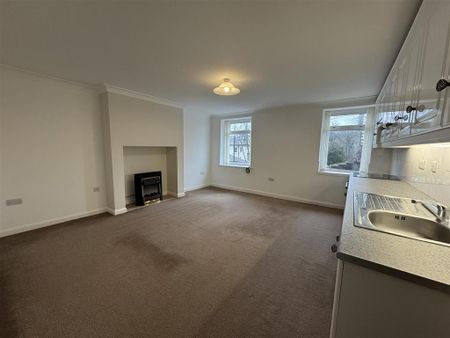 2 bedroom apartment to rent - Photo 2