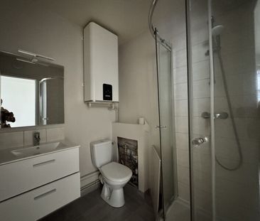 Location Appartement 1 pièce 22m² ORLEANS 45000 - Photo 4