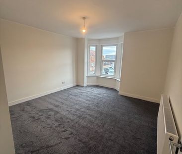 3 Bed Detached House, Malmesbury Road, SO15 - Photo 5