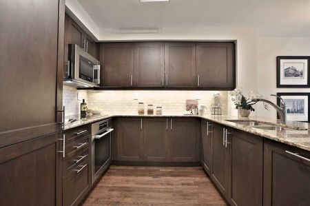 For Lease - 1 Bedford Road Unit# 325, Toronto, Ontario - Photo 2