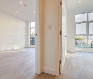 1 bedroom flat to rent - Photo 6