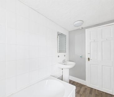 St Vincent Road, Wallasey, 4 bedroom, House - Terraced - Photo 3