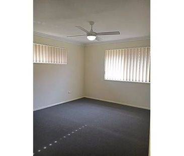 Family Home in Quiet Thornlands Location - Photo 3