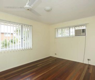 GREAT VALUE LIVING IN THE GAP! - Photo 2