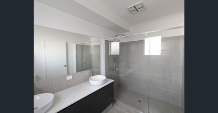 SPACIOUS 3x2 (3 Toilets) DOUBLE STOREY FAMILY HOMES! - Photo 2