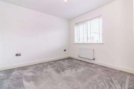 3 bedroom terraced house to rent - Photo 5