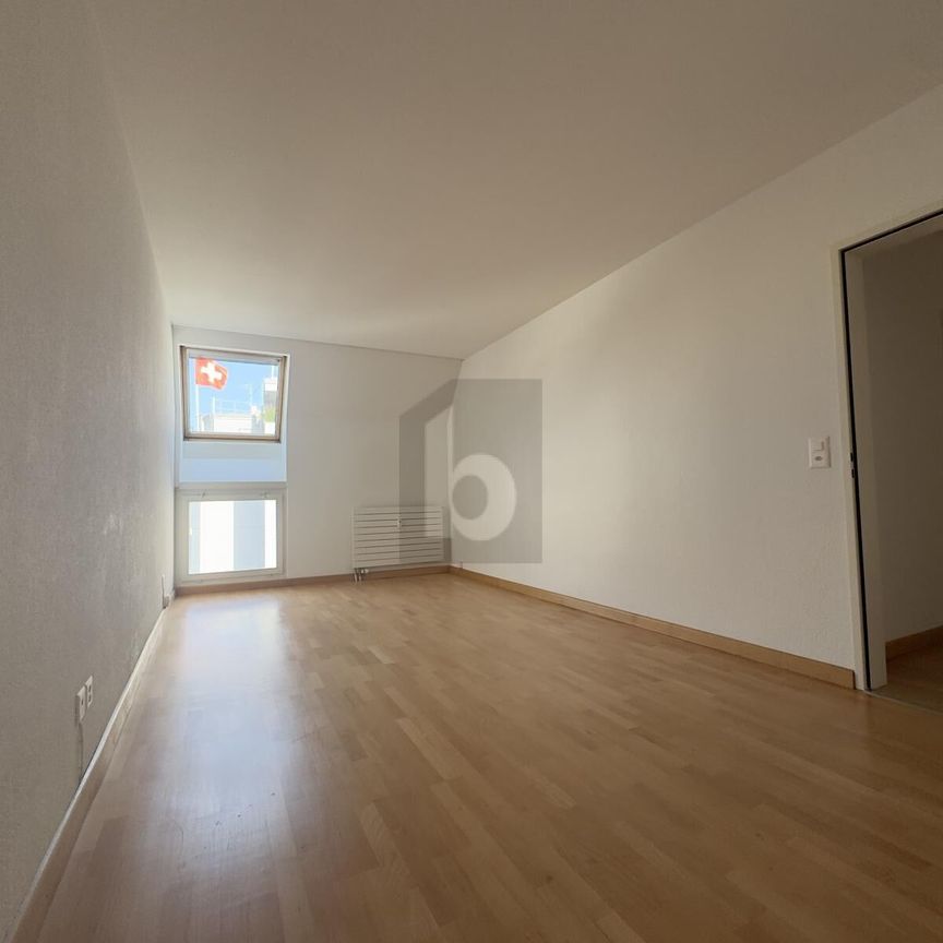 ZENTRAL, NAHE RHEIN MIT BALKON - Photo 1