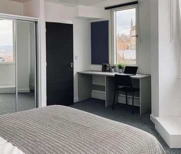 1 bedroom in a flat share to rent - Photo 6