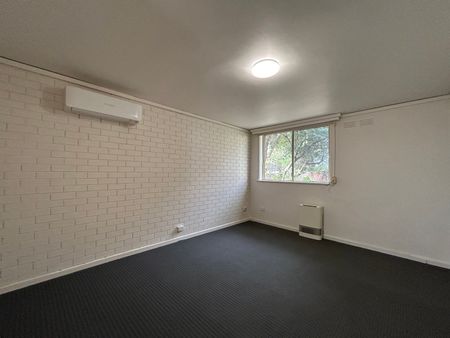 1/696 Plenty Road, Reservoir VIC 3073 - Photo 4